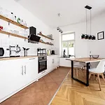 Firstclass 2-room-apartment *